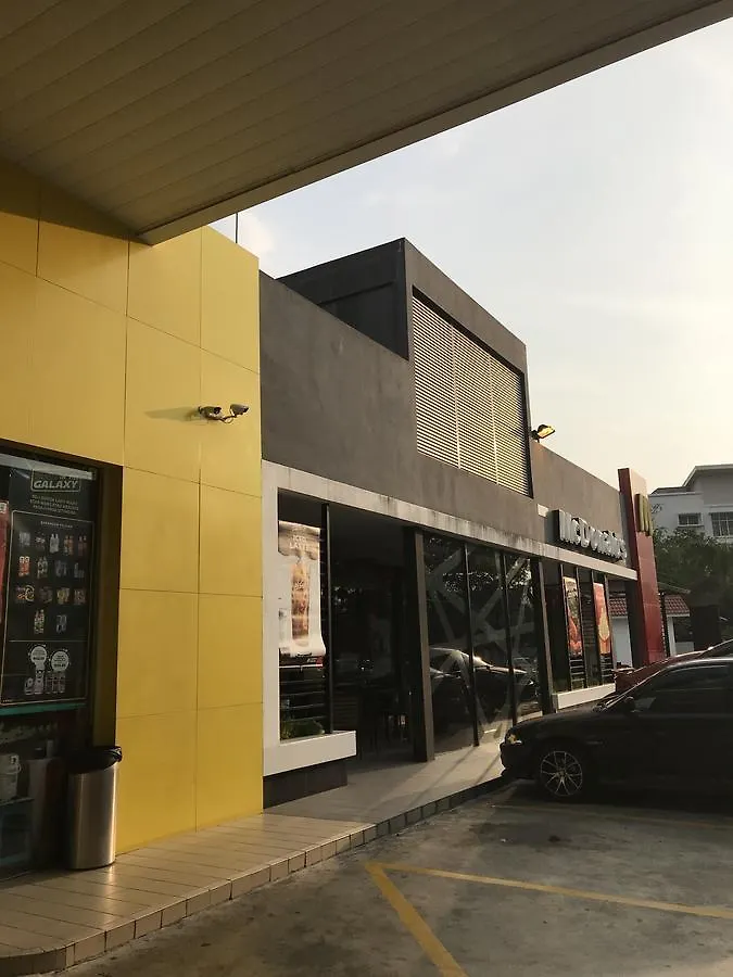 Sri Sayang Apartment At Batu Ferringhi